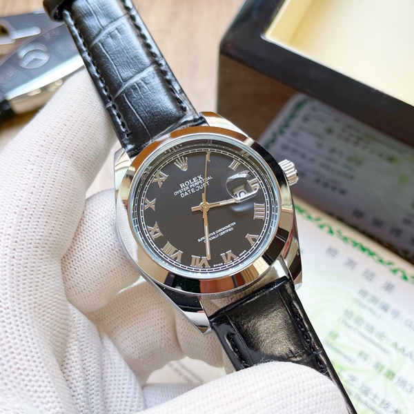 ブランド時計背面デザイン